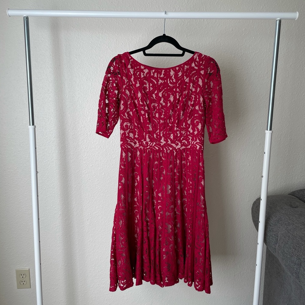 Women’s lace dress